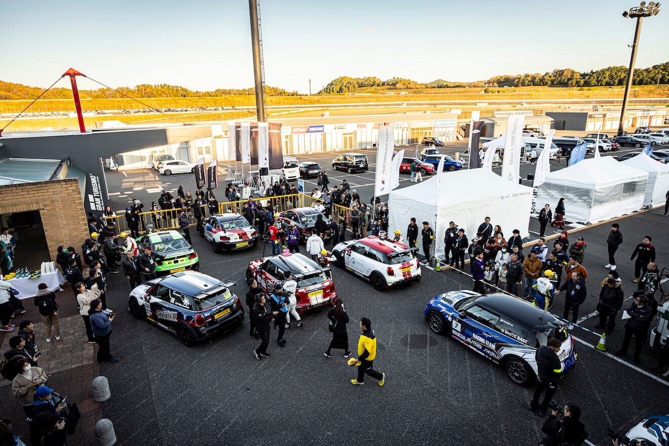 BMW & MINI Racing Round 6