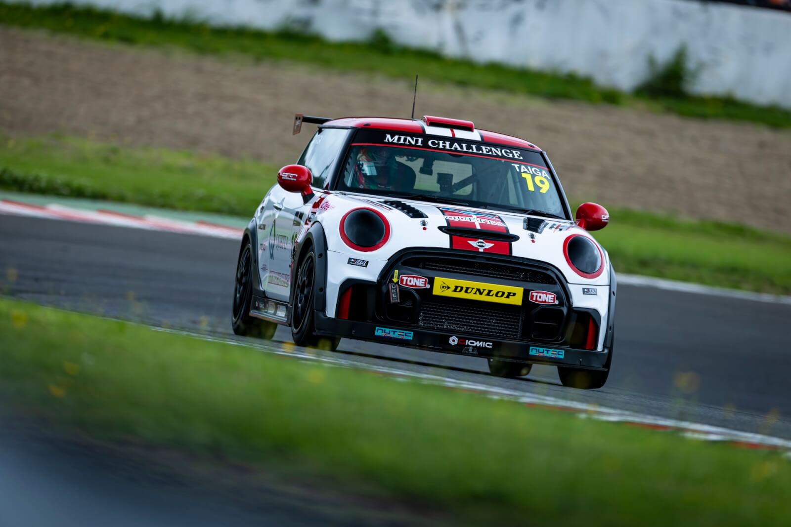 MINI F56 JCW race car