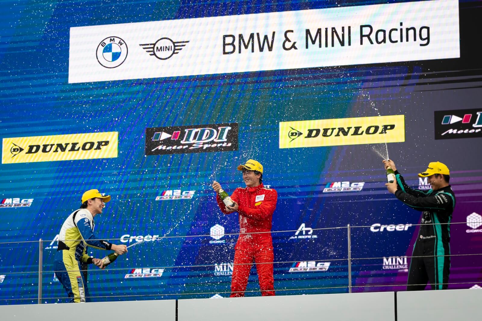 BMW & MINI Racing MINI CPS表彰台